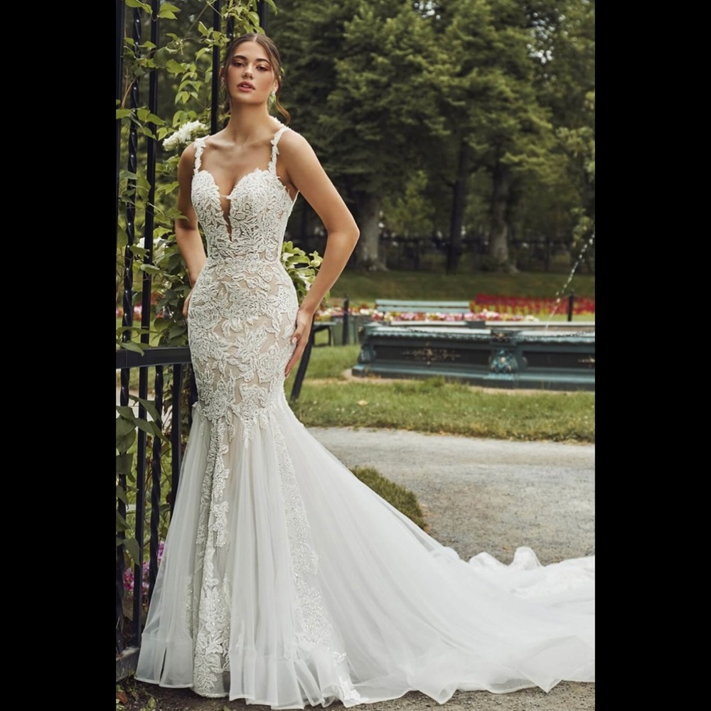 Calla Blanche Farrah Wedding Dress Size 10 (street size 6)